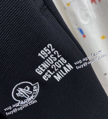 モンクレールブランドスーパーコピー チノパン 2021秋冬 芸能人に愛用者続出 モンクレール MONCLER 最高のリラックス感 着回力抜群