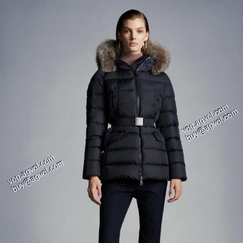ライトダウンジャケット 2021秋冬 人気販売中 モンクレール MONCLER 飽きのこないデザイン 寒さに打ち勝つ 高級感を引き立てる