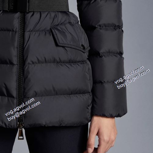 ライトダウンジャケット 2021秋冬 人気販売中 モンクレール MONCLER 飽きのこないデザイン 寒さに打ち勝つ 高級感を引き立てる