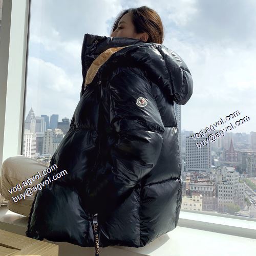 人気商品登場 2021秋冬 肌寒い季節に欠かせない モンクレール MONCLER ライトダウンジャケット スリムなシルエットデザイン