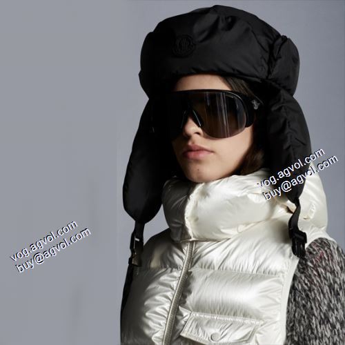 2021秋冬 モンクレール MONCLER 上品上質 軽量ダウンジャケット シフォン?ベルベット シルエットを引き締めスタイリッシュ