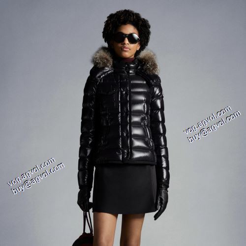 2021秋冬 モンクレール MONCLER 防湿性に優れ 海外セレブ愛用 ダウンプレミアムダウンジャケット アグレッシブな行動を支える