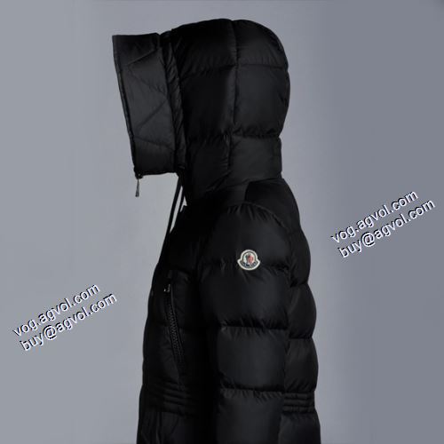2021秋冬 モンクレール MONCLER 耐久性のある ライトダウンジャケット すっきり着膨れしない 快適な着心地をキープ