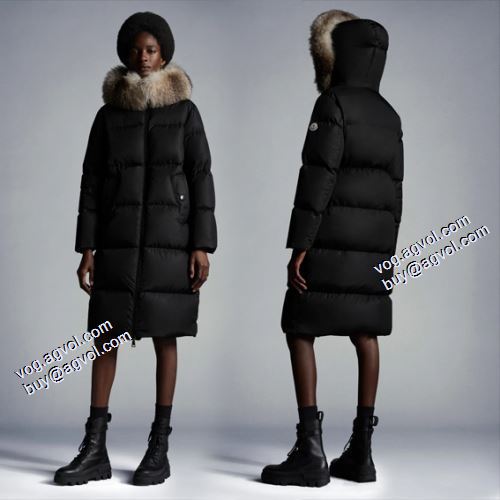 真冬でも温かく過ごせる お洒落に魅せる 2021秋冬 モンクレール MONCLER ダウンプレミアムダウンジャケット