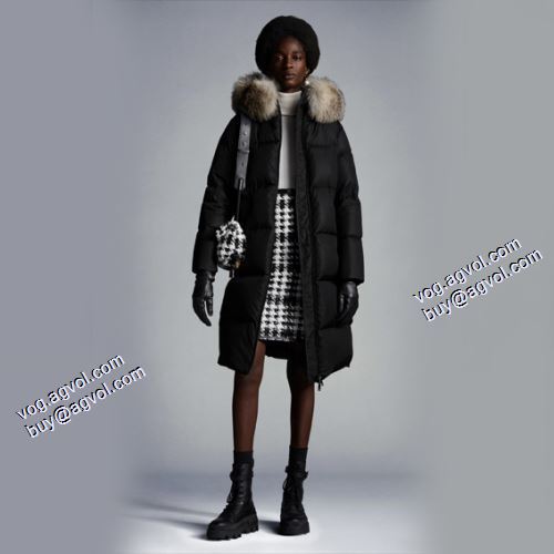 真冬でも温かく過ごせる お洒落に魅せる 2021秋冬 モンクレール MONCLER ダウンプレミアムダウンジャケット