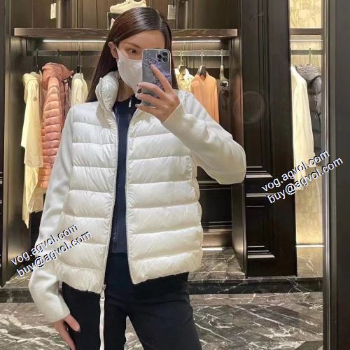 大好評 2021秋冬 モンクレール MONCLER ポリエステルの中綿 軽量ダウン ライトダウンジャケット 4色可選