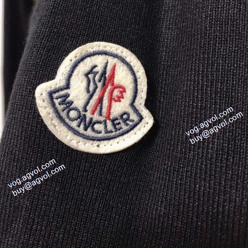 ライトダウンジャケット 2021秋冬 モンクレール MONCLER 存在感のある 2色可選 ウエストも細見せ