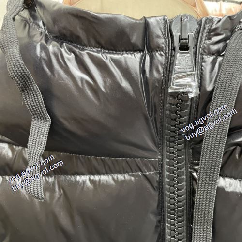 2021秋冬 数に限りがある モンクレール MONCLER 防寒具としての機能もバッチリ ダウンプレミアムダウンジャケット
