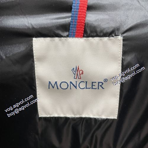 ライトダウンジャケット 2021秋冬 モンクレール MONCLER 落ち着いた感覚 防湿性に優れ 冬物大人気SALE