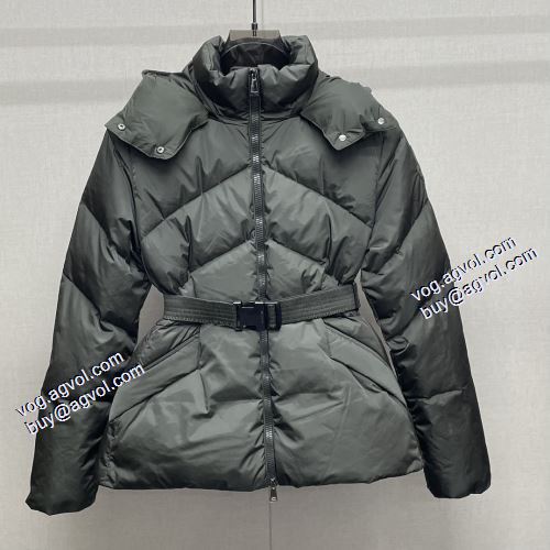 争奪戦必至 2021秋冬 モンクレール MONCLER 軽量ダウンジャケット 3色可選 楽に着用出来る