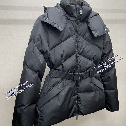 争奪戦必至 2021秋冬 モンクレール MONCLER 軽量ダウンジャケット 3色可選 楽に着用出来る
