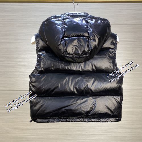 2021秋冬 実用性に溢れるアイテム 3色可選 モンクレール MONCLER 軽量ダウン フィルパワーの高い