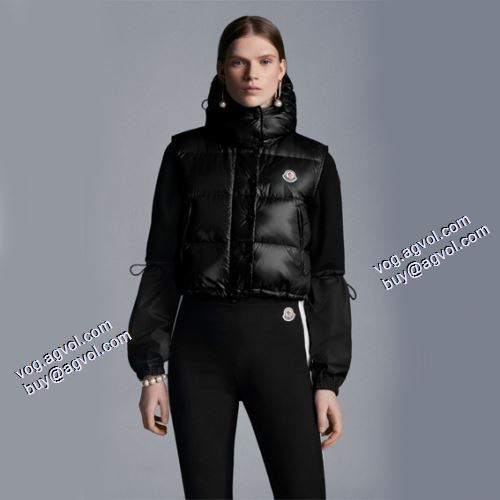2021秋冬 実用性に溢れるアイテム 3色可選 モンクレール MONCLER 軽量ダウン フィルパワーの高い