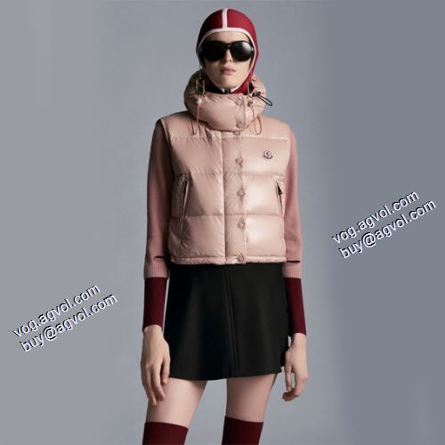 2021秋冬 実用性に溢れるアイテム 3色可選 モンクレール MONCLER 軽量ダウン フィルパワーの高い