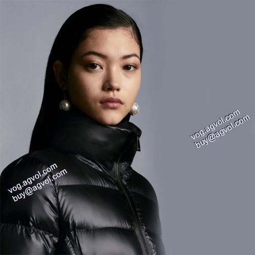 おしゃれに絶大な人気の 2021秋冬 モンクレール MONCLER ライトダウンジャケット 着心地 の良い 重さを感じず