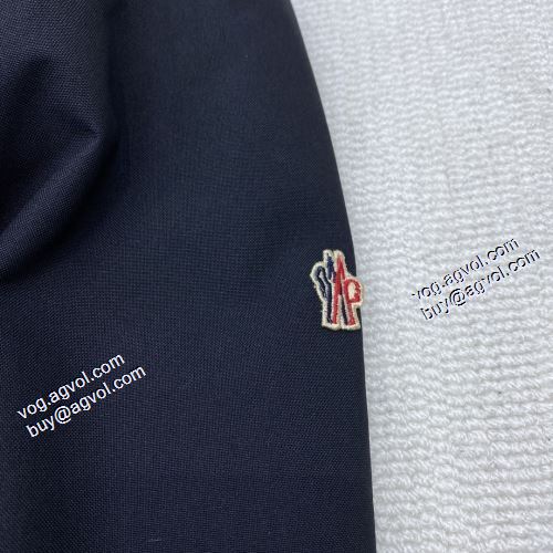 2021秋冬 モンクレール MONCLER 軽量ダウンジャケット 大人気アイテム！入手困難 2色可選 ふわふわな感触 軽くて暖かい