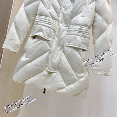 2021秋冬 モンクレール MONCLER モデル大絶賛?  ダウンジャケット 2色可選 ウエストも細見せ モンクレールブランド 偽物 通販 ラクーンファー付きダウンコート 