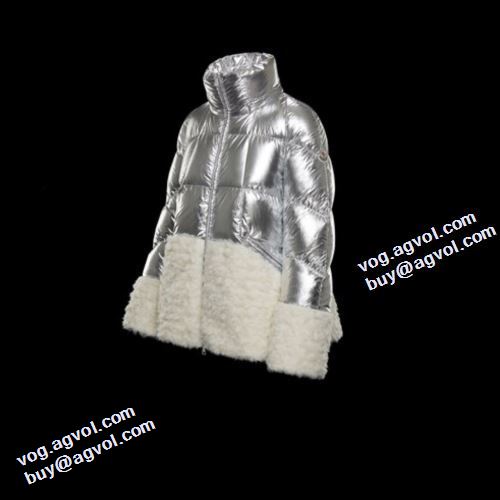 モンクレール偽物ブランド ダウンジャケット 2021秋冬 大人気再登場 モンクレール MONCLER フード部分は取り外し可能 防風性にも優れた