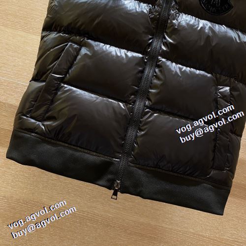 セレブ風 2021秋冬 モンクレール MONCLER モンクレールコピー 防風性に優れ ブランド ベスト ダウンジャケット フードづき 