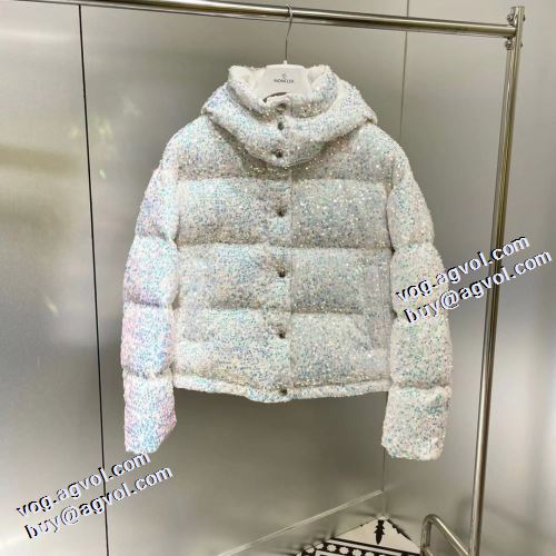 2色可選 モンクレールブランド 偽物 通販 肌触りのいい 軽量ダウンジャケット 首周りもあったかい スタイリッシュなデザイン 2021秋冬 モンクレール MONCLER 