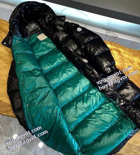 モンクレールコピーブランド 2021秋冬 モンクレール MONCLER 【人気ブログ掲載】 ダウンプレミアムダウンジャケット 撥水性がある 快適な着心地をキープ