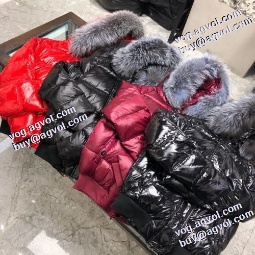 モンクレール MONCLER 2022新作 モンクレールブランド コピー 最安値に挑戦 ダウンジャケット 2色可選 寒い季節にピッタリの一枚 軽くて暖かい