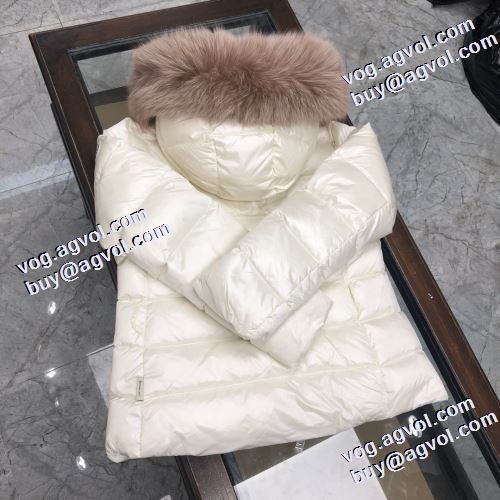 人気販売中 モンクレール MONCLER ダウンプレミアムダウンジャケット 3色可選 防風性に優れ モンクレールスーパーコピー 2021新作 上品な色合い