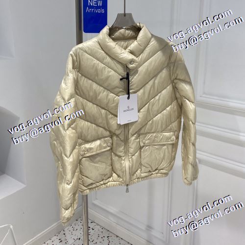 人気新品★超特価★ モンクレール MONCLER 軽量ダウンジャケット 4色可選 2022新作 モンクレールコピーブランド ふわふわな感触 ワンランク上のアウターウエア