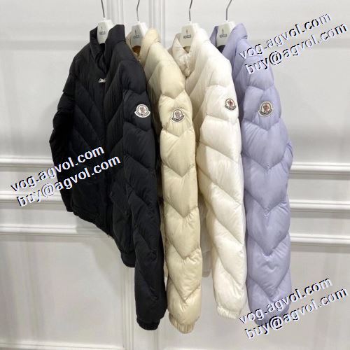 人気新品★超特価★ モンクレール MONCLER 軽量ダウンジャケット 4色可選 2022新作 モンクレールコピーブランド ふわふわな感触 ワンランク上のアウターウエア