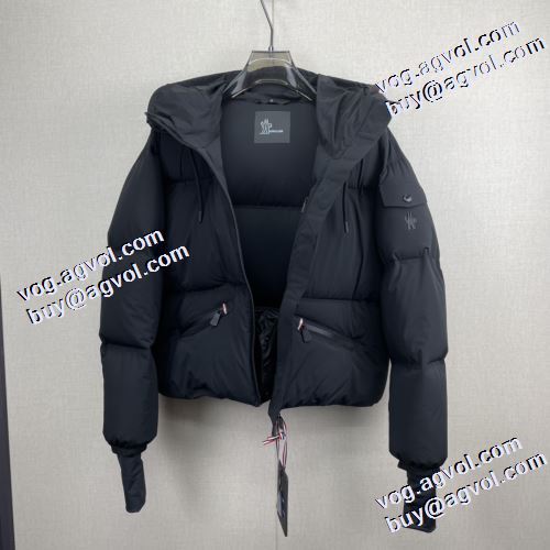 フィルパワーの高い モンクレールブランド コピー モンクレール MONCLER 革ダウンジャケット 2022新作 人目を惹くデザイン 保温効果は抜群 