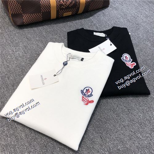 プルオーバーパーカー 2色可選 2021秋冬 秋の定番 モンクレール MONCLER モンクレールコピーブランド ロゴパーカー