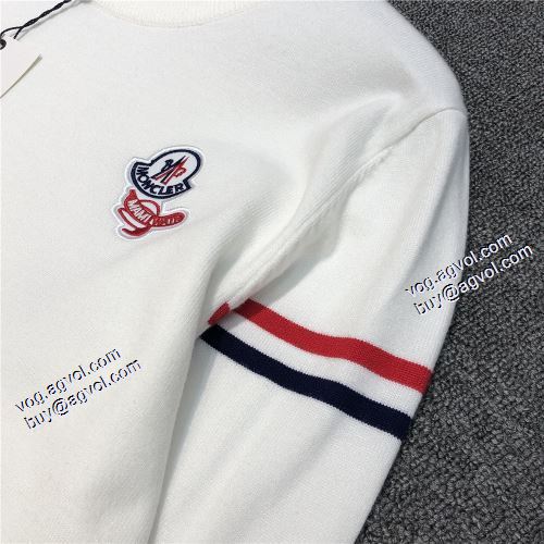 プルオーバーパーカー 2色可選 2021秋冬 秋の定番 モンクレール MONCLER モンクレールコピーブランド ロゴパーカー
