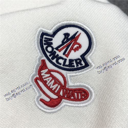プルオーバーパーカー 2色可選 2021秋冬 秋の定番 モンクレール MONCLER モンクレールコピーブランド ロゴパーカー