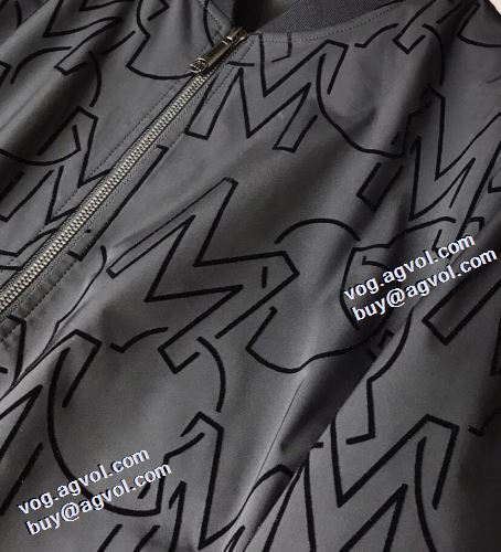 2021秋冬 モンクレール MONCLER モンクレールブランド コピー 最安値に挑戦 ブルゾン 花プリントデザインジャケット 適度な厚み