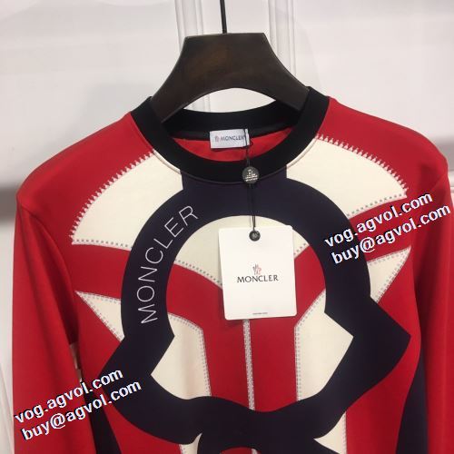 先行販売 プルオーバーパーカー 2021秋冬 モンクレール MONCLER モンクレールコピー 3色可選 プリントパーカ 大好評