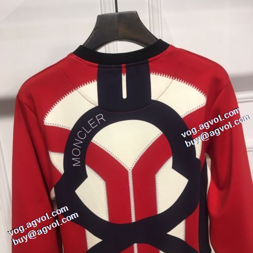 先行販売 プルオーバーパーカー 2021秋冬 モンクレール MONCLER モンクレールコピー 3色可選 プリントパーカ 大好評