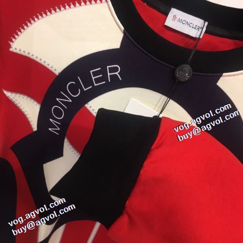 先行販売 プルオーバーパーカー 2021秋冬 モンクレール MONCLER モンクレールコピー 3色可選 プリントパーカ 大好評