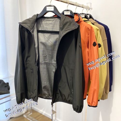 ブルゾン モンクレールコピー ブランド 軽量ジャケット 2021秋冬 モンクレール MONCLER 魅力ファッション フード付きコート 2色可選