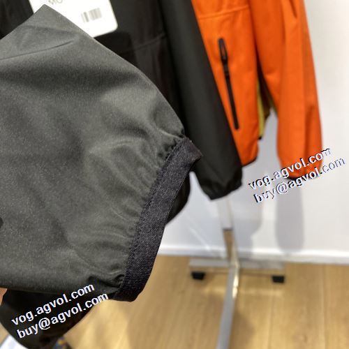 ブルゾン モンクレールコピー ブランド 軽量ジャケット 2021秋冬 モンクレール MONCLER 魅力ファッション フード付きコート 2色可選