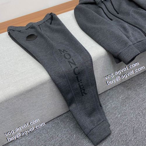 モンクレールコピー ブランド 2色可選 2021秋冬 モンクレール MONCLER 大絶賛の履き心地! セットアップ上下 高級感漂わせる 適度な厚み