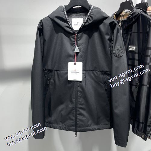2021秋冬 モンクレールスーパーコピー モンクレール MONCLER 極上の着心地 ブルゾン ファスナポケットが斜めになっているデザイン こだわりのコート