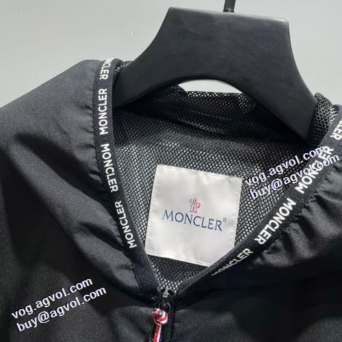 2021秋冬 モンクレールスーパーコピー モンクレール MONCLER 極上の着心地 ブルゾン ファスナポケットが斜めになっているデザイン こだわりのコート