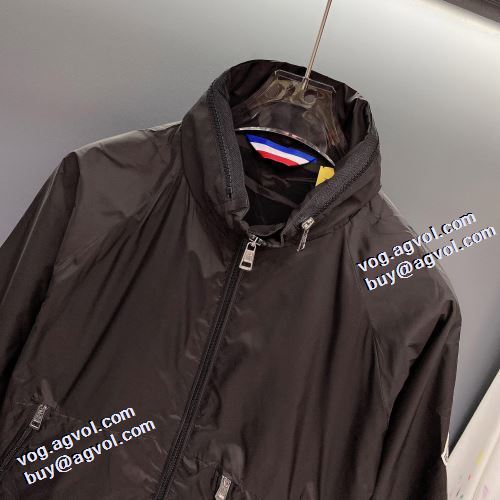 モンクレールブランド 偽物 通販 オリジナル 2021秋冬 モンクレール MONCLER ブルゾン ファスナポケットが斜めになっているデザイン 楽に着用出来る