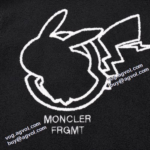 2021秋冬 モンクレール MONCLER デザイン性の高い ブルゾン フード付きコート 適度な厚み モンクレールスーパーコピー 激安