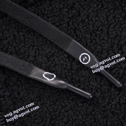 2021秋冬 モンクレール MONCLER デザイン性の高い ブルゾン フード付きコート 適度な厚み モンクレールスーパーコピー 激安