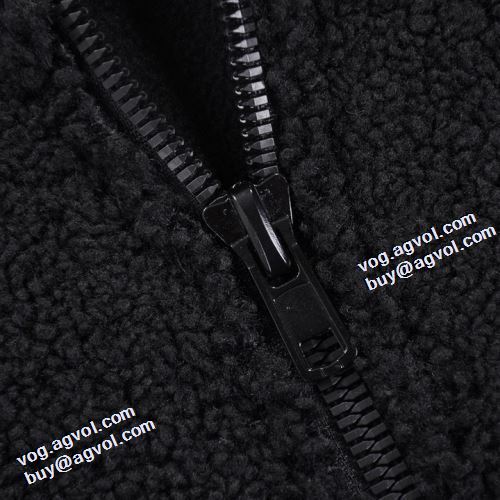 2021秋冬 モンクレール MONCLER デザイン性の高い ブルゾン フード付きコート 適度な厚み モンクレールスーパーコピー 激安