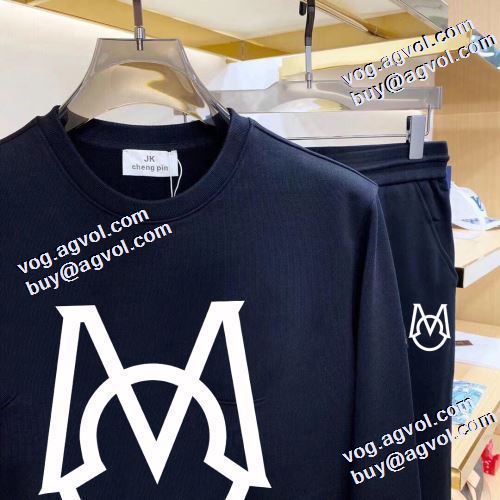 セットアップ上下 2021秋冬 海外限定ライン モンクレール MONCLER モンクレールブランド コピー 秋のお出かけに最適