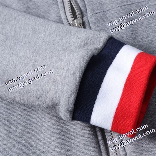 モンクレールスーパーコピー 激安 コート 3色可選 2022新作 モンクレール MONCLER おしゃれに絶大な人気の 適度な厚み