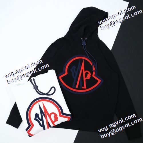 モンクレールスーパーコピー 2022新作 秋の定番 パーカー 飽きのこないデザイン モンクレール MONCLER 2色可選 洗練を十分に演出する