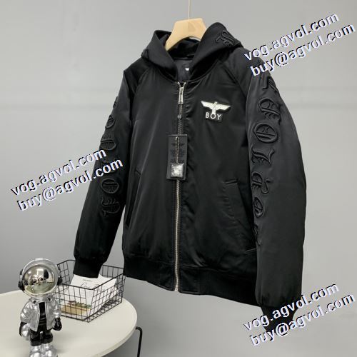 2021秋冬 ボーイロンドン BOY LONDON 保温効果は抜群 ボーイロンドンブランド コピー 人気商品登場 ライトダウンジャケット 使い勝手が良く フードづき 着心地よい ポケットづき 着心地がクセになる